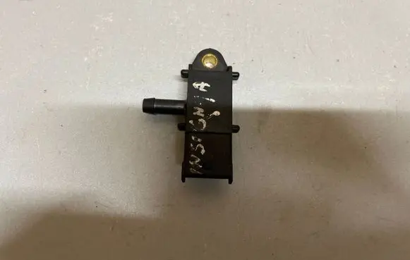 Opel Astra J Crankshaft position sensor 55566186