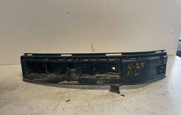 Volvo S80 Rear bumper mounting bracket 30655125