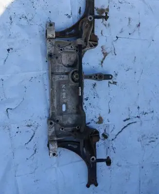 Skoda Octavia Mk2 (1Z) Front subframe 1K0199369G