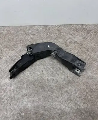 BMW i3 Headlight/headlamp mounting bracket 7331556