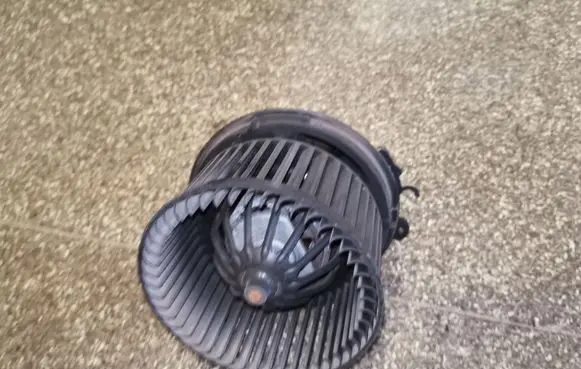 Heater fan/blower