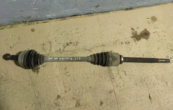 Renault Master III Piston with connecting rod PO45
