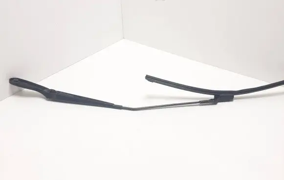 Volvo V50 Front wiper blade arm 8623160