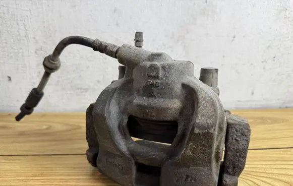 Ford S-MAX Front brake caliper 