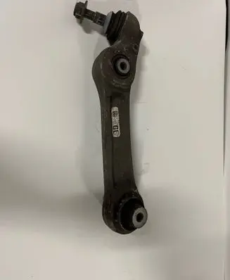BMW 5 GT F07 Front lower control arm/wishbone 6798107