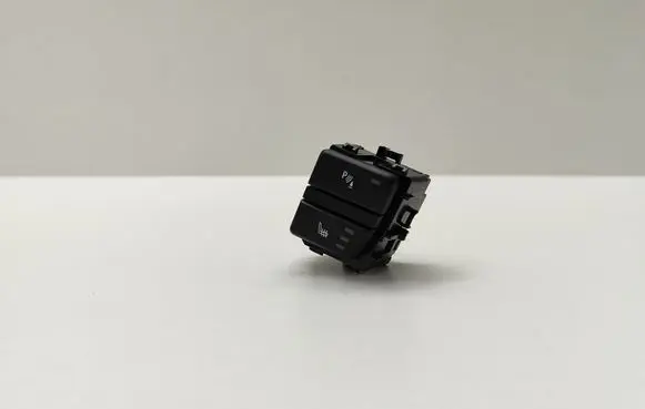 BMW 5 E60 E61 Seat heating switch 9159077 915907702 6131915907702