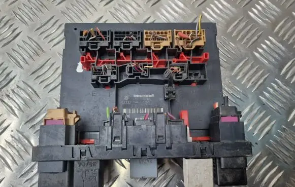 Volkswagen PASSAT B6 Comfort/convenience module 3C0937049AD