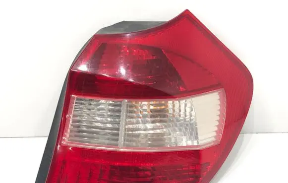 BMW 1 E81 E87 Rear/tail lights 6924502