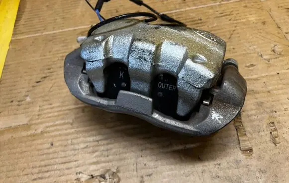 Land Rover Discovery 5 Front brake caliper N513BCNYCA