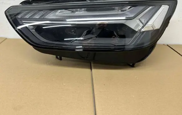 Audi Q5 SQ5 Headlight/headlamp 80A941035E