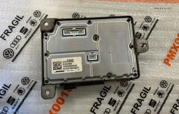 Cadillac Escalade GPS navigation control unit/module 23425302 812533698