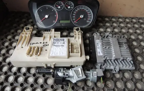 Ford Focus Start/Stop system kit 8m5112a650cc 3m513f880ac 30s519100705