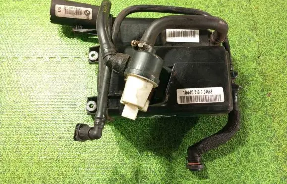 BMW X5M E70 Active carbon filter fuel vapour canister 7164407 16440319 7193479
