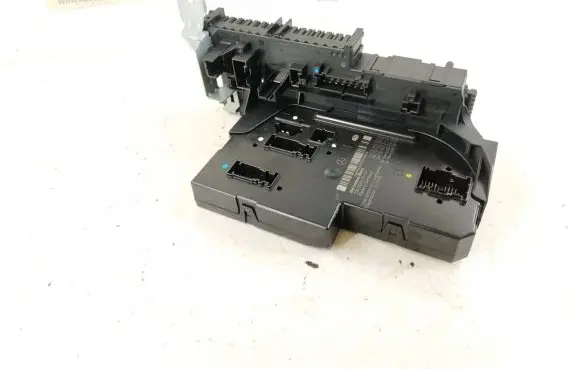Mercedes-Benz E C207 W207 Fuse box set DALISID3629 2129000004 2125452832