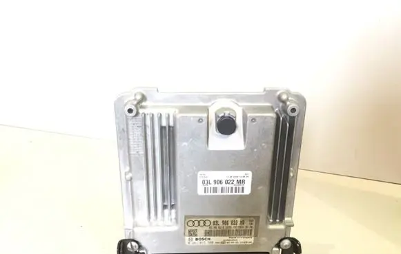Audi A5 8T 8F Engine control unit/module 03L906022MR 0281015580