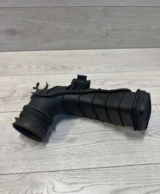 BMW 5 F10 F11 Turbo air intake inlet pipe/hose 8508047 13718508047 14389710