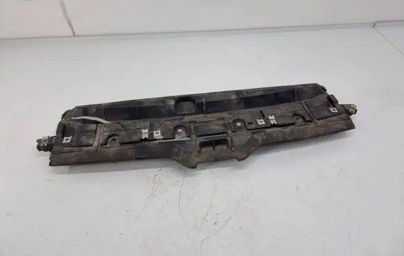 BMW M4 F82 F83 Intercooler air guide/duct channel 8054117