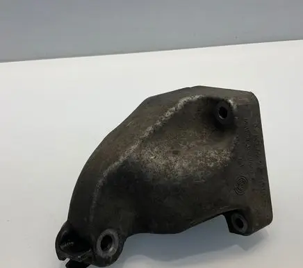 Mercedes-Benz E W211 Engine mounting bracket A6422230004 6422230004