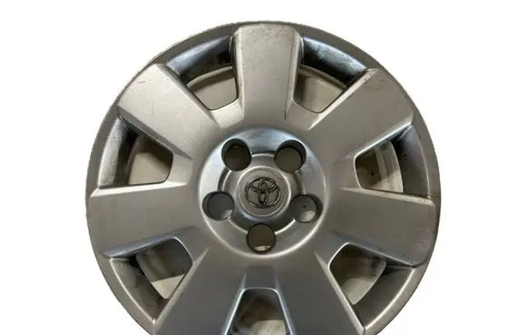 Toyota Verso R16 wheel hub/cap/trim 426020F010 53360A0