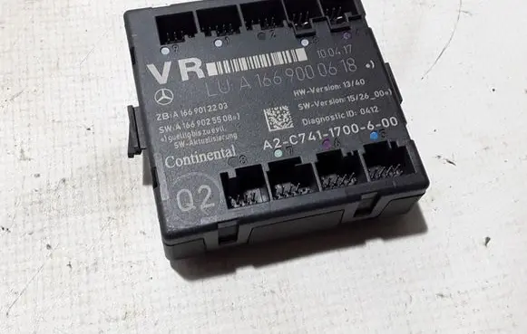 Mercedes-Benz GLA W156 Door control unit/module A1669000618
