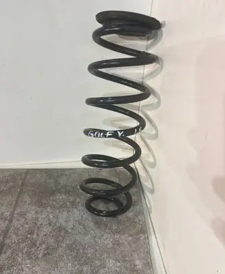 Volkswagen Golf V Rear coil spring