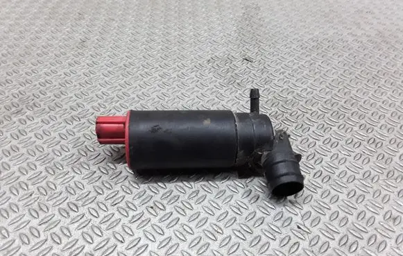 Land Rover Freelander Headlight washer pump