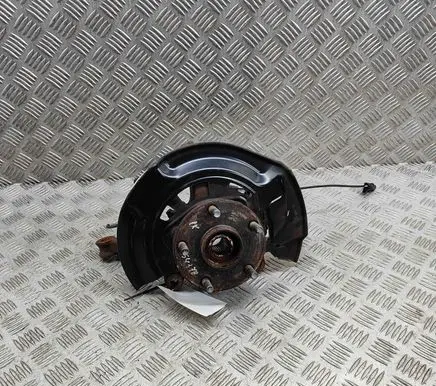 Toyota Prius+ (ZVW40) Front wheel hub 4321212410
