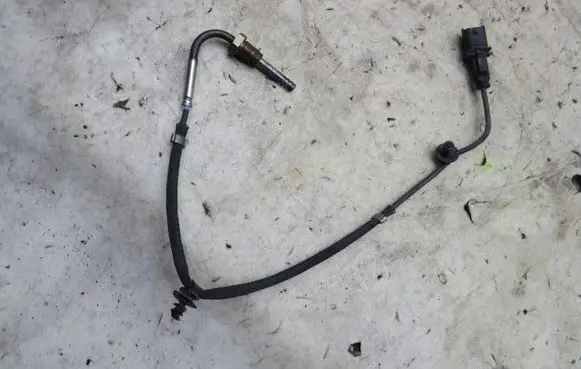 Opel Zafira C Exhaust gas temperature sensor 55596171