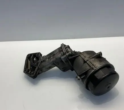 Mercedes-Benz CLS C219 Oil filter mounting bracket A6421800010 6421800010