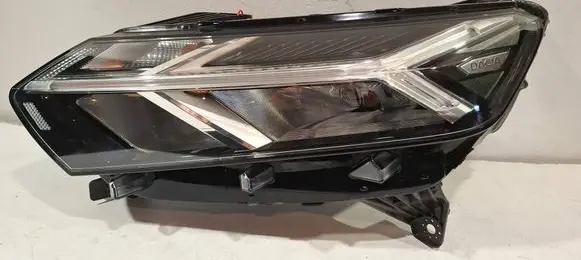 Dacia Sandero III Headlight/headlamp 260608545R 20221021