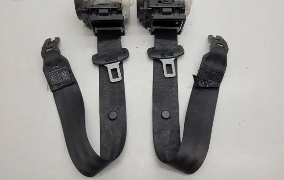 Audi A6 Allroad C7 Rear seatbelt 