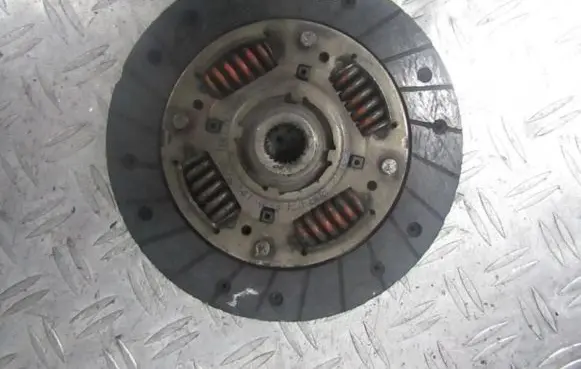 Seat Cordoba (6K) Clutch pressure plate 055141033