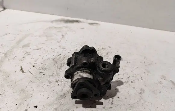 Audi A6 S6 C5 4B Power steering pump 4B0145155R