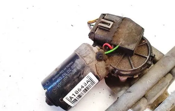 Opel Combo C Wiper motor 0390241142 058970415