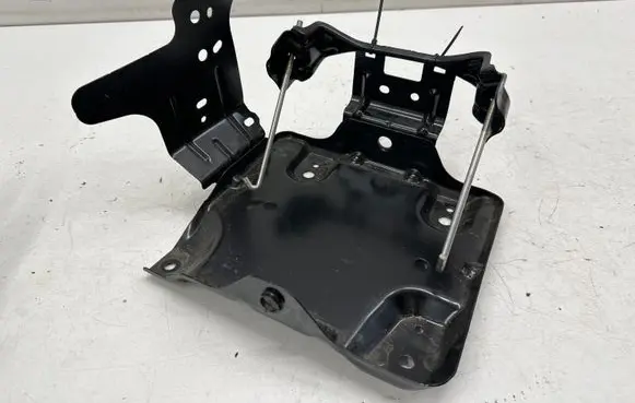 Nissan Leaf II (ZE1) Battery tray 