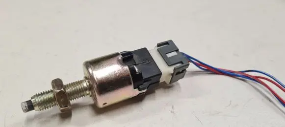 KIA Carens I Brake pedal sensor switch OK20G 66490A