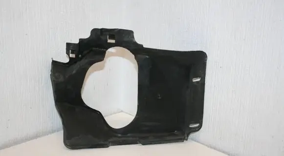 Engine splash shield/under tray