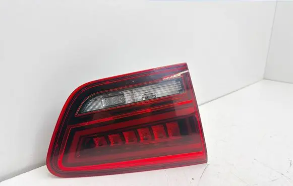 Seat Alhambra (Mk2) Tailgate rear/tail lights 7N5945307 0288200512