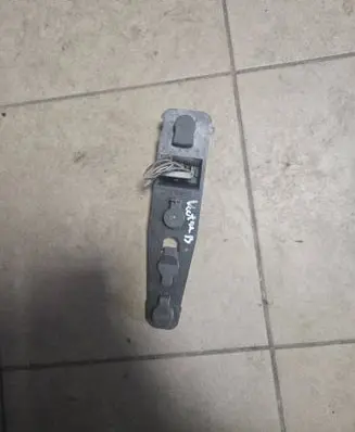 Opel Vectra B Tail light bulb cover holder 37640751