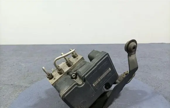 Renault Megane III ABS Pump 476602369R