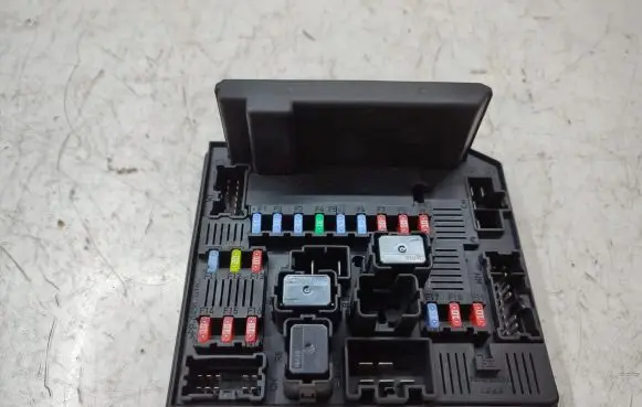 Nissan Qashqai Comfort/convenience module 284B7JD02A