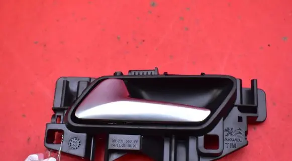 Opel Mokka Front door interior handle 98201553VV