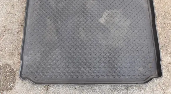 Volkswagen Tiguan Rubber trunk/boot mat liner 5NA061160A
