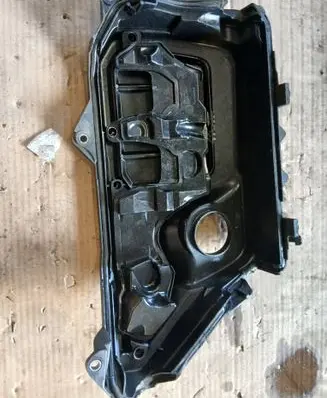 Renault Trafic III (X82) Engine cover (trim) 105986PS