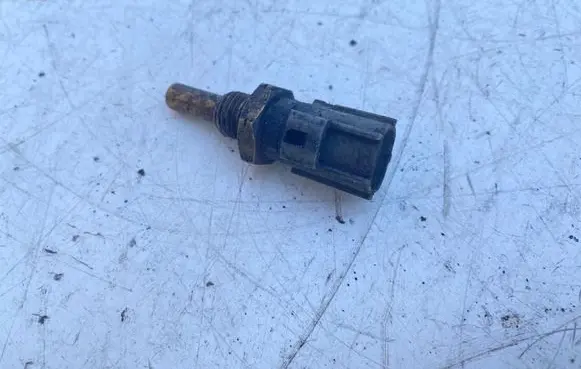 Volvo S80 Coolant temperature sensor 8653103