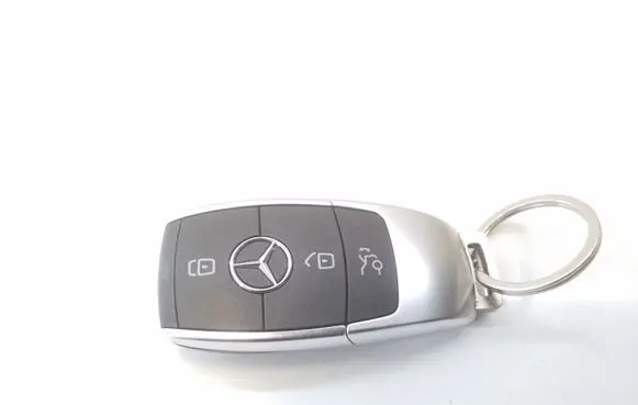 Mercedes-Benz GLA W156 X156 Ignition key/card A1779056704