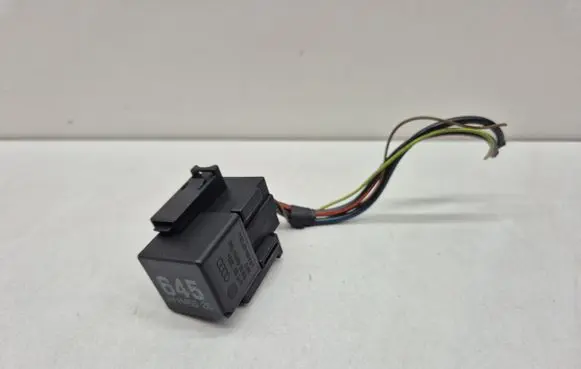 Audi Q3 8U Other relay 4H0951253A
