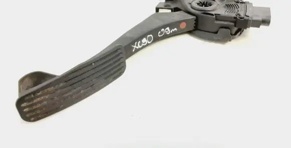 Volvo XC90 Accelerator throttle pedal 30715179