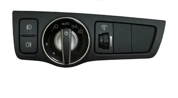 Hyundai i40 Light switch 933003Z050 39R1031000