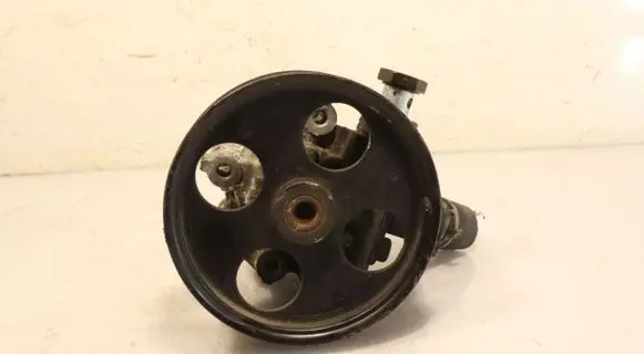 Opel Insignia A Power steering pump